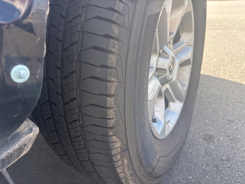 Used 2017 Toyota 4Runner SR5 AWD/4WD image 13
