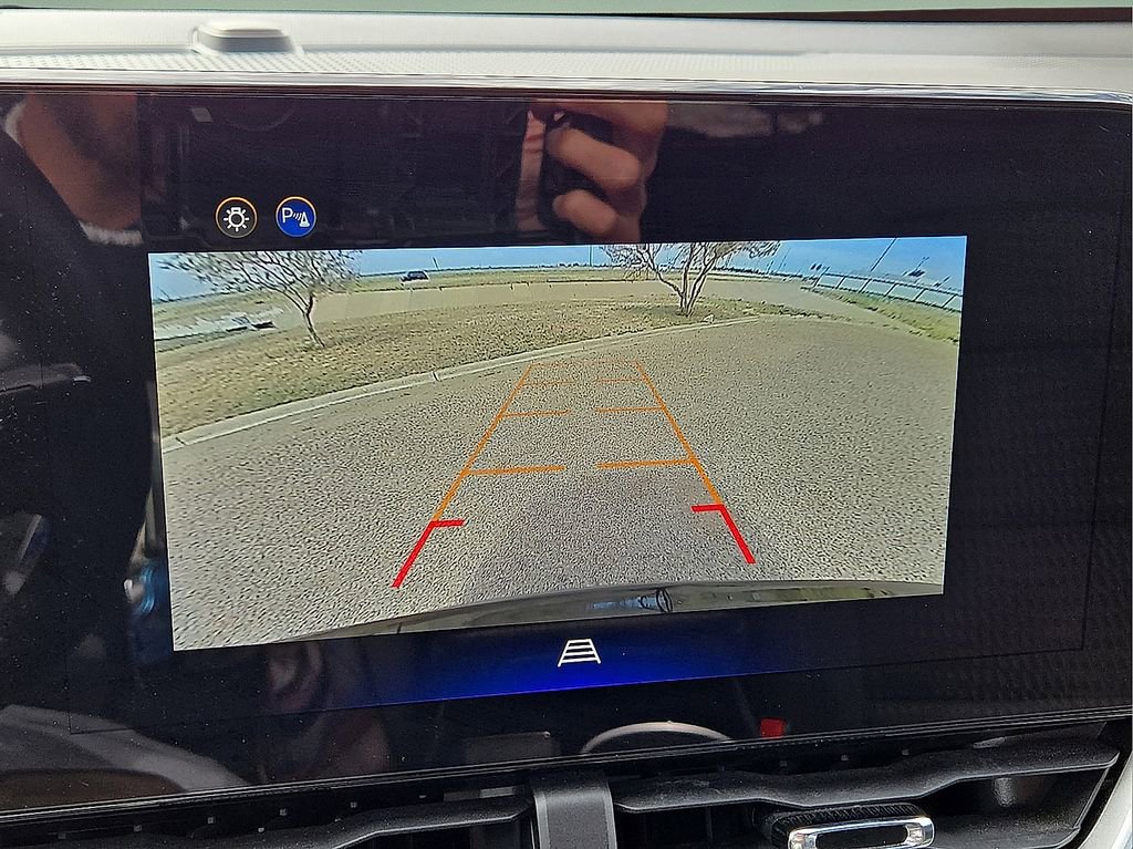 Used 2025 Chevrolet Equinox LT AWD/4WD image 27