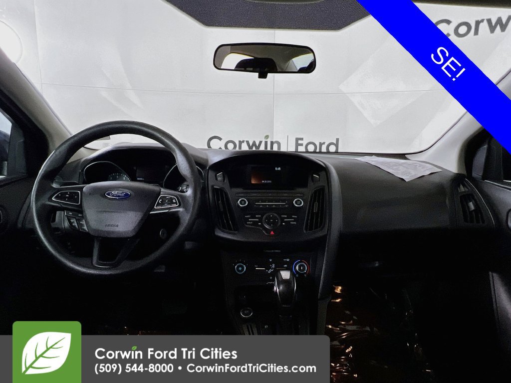 Used 2015 Ford Focus SE FWD image 7
