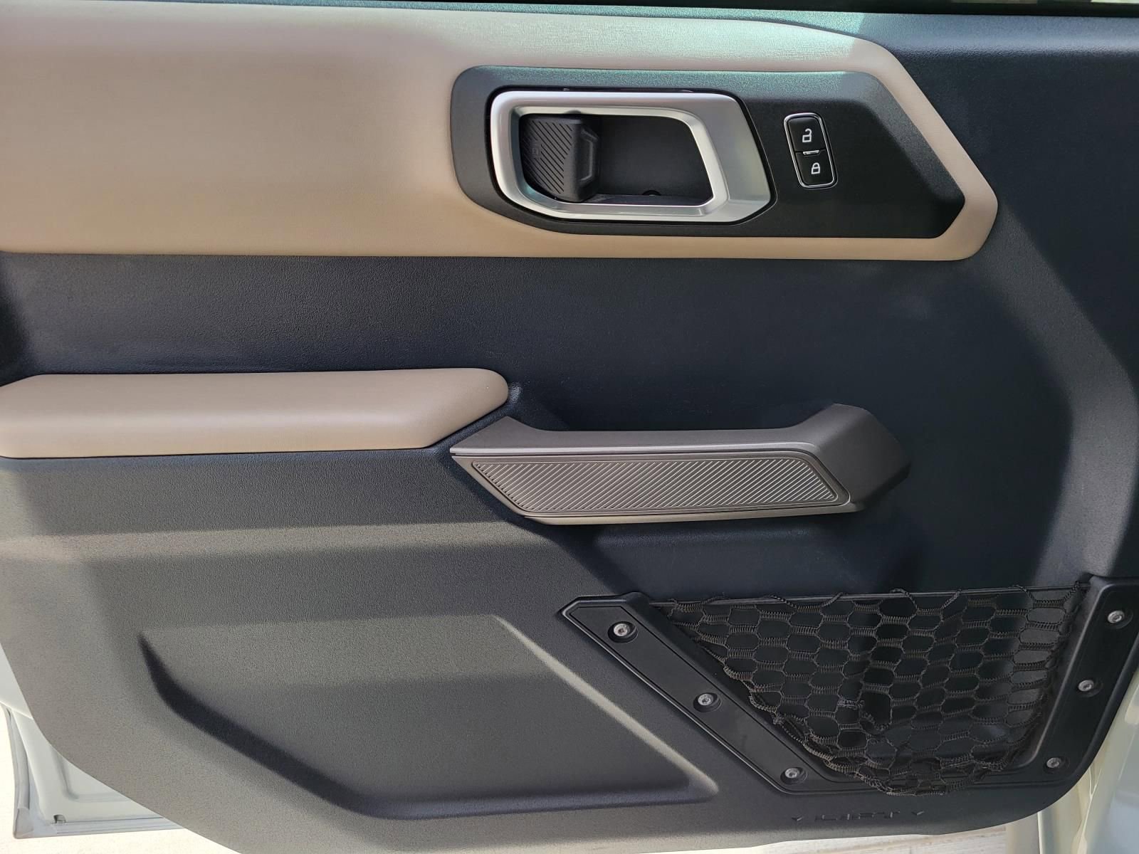 Used 2023 Ford Bronco Wildtrak image 8