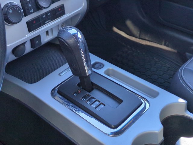 Used 2009 Mercury Mariner Premier FWD image 9