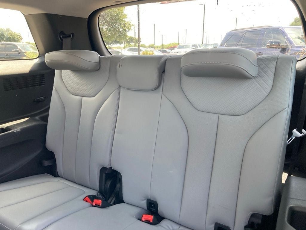 Used 2025 Hyundai Palisade SEL FWD image 10