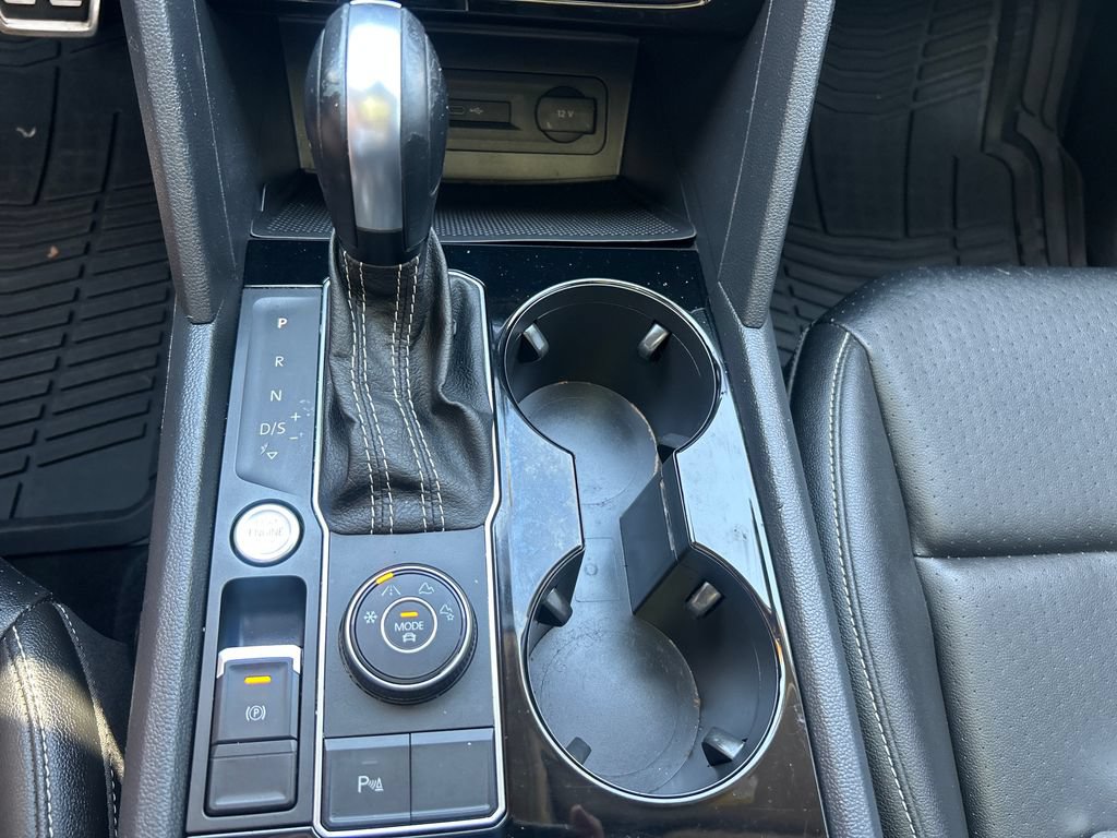 Used 2023 Volkswagen Atlas SEL R-Line AWD/4WD image 26