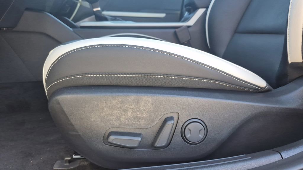 New 2025 Kia K4 GT-Line w/ GT-Line Premium Package image 11