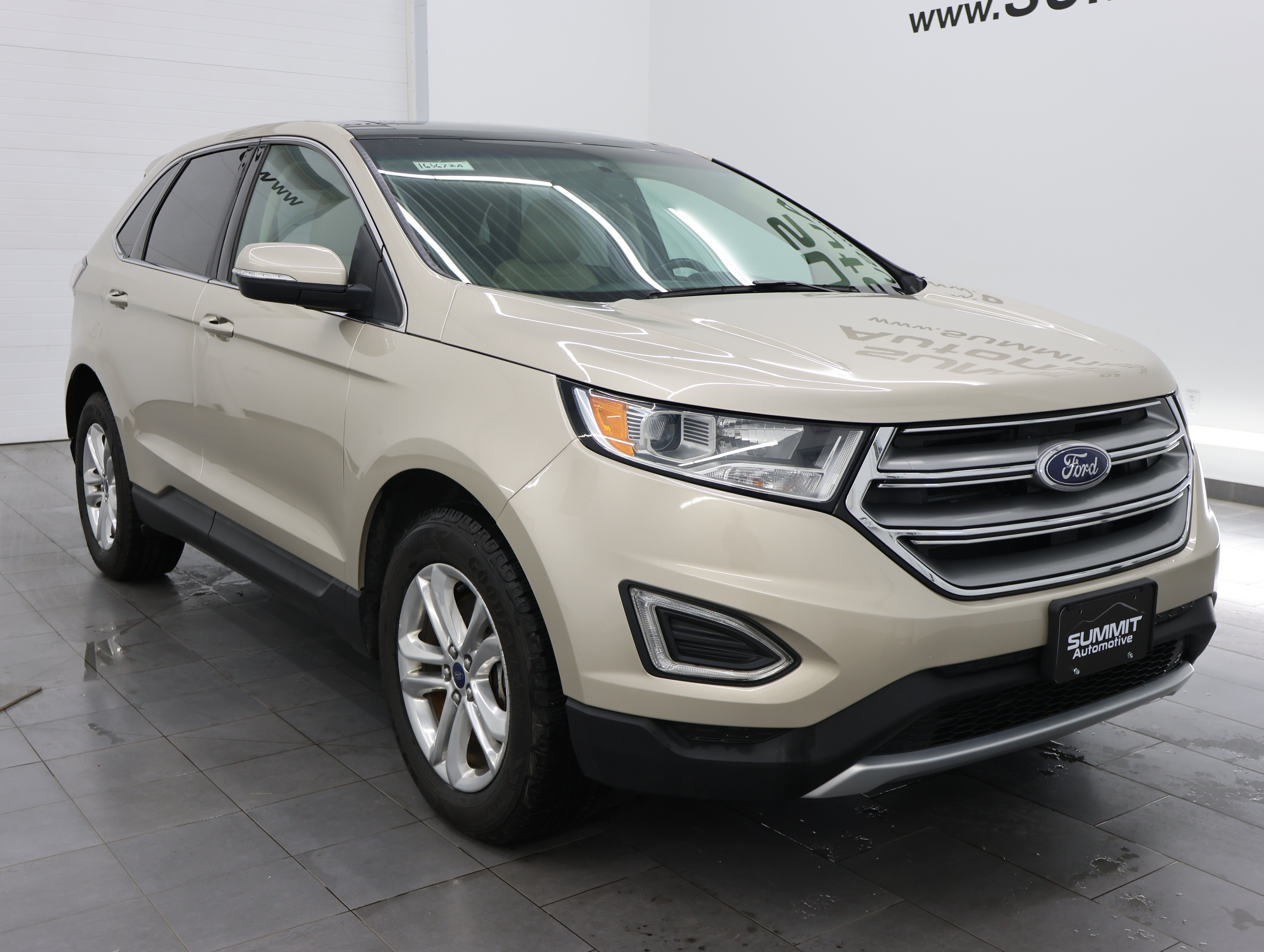 Used 2017 Ford Edge SEL w/ Equipment Group 201A AWD/4WD image 2
