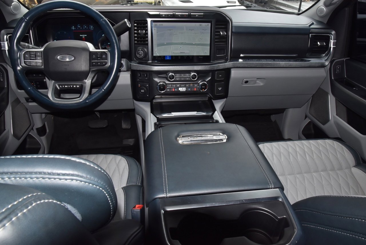 Used 2024 Ford F350 Limited image 16