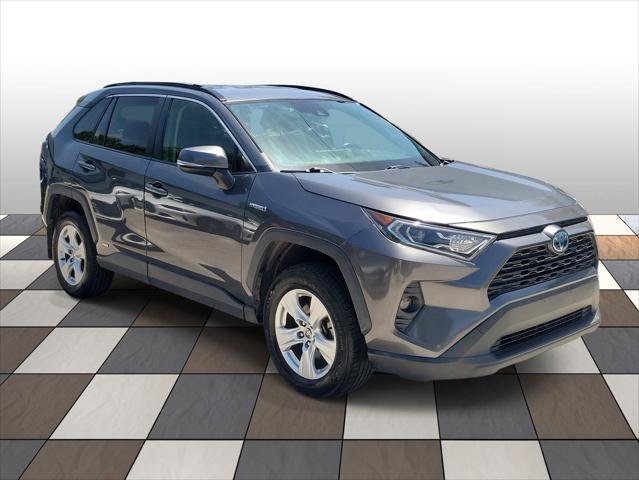 Used 2020 Toyota RAV4 XLE w/ All Weather Liner Package AWD/4WD image 3
