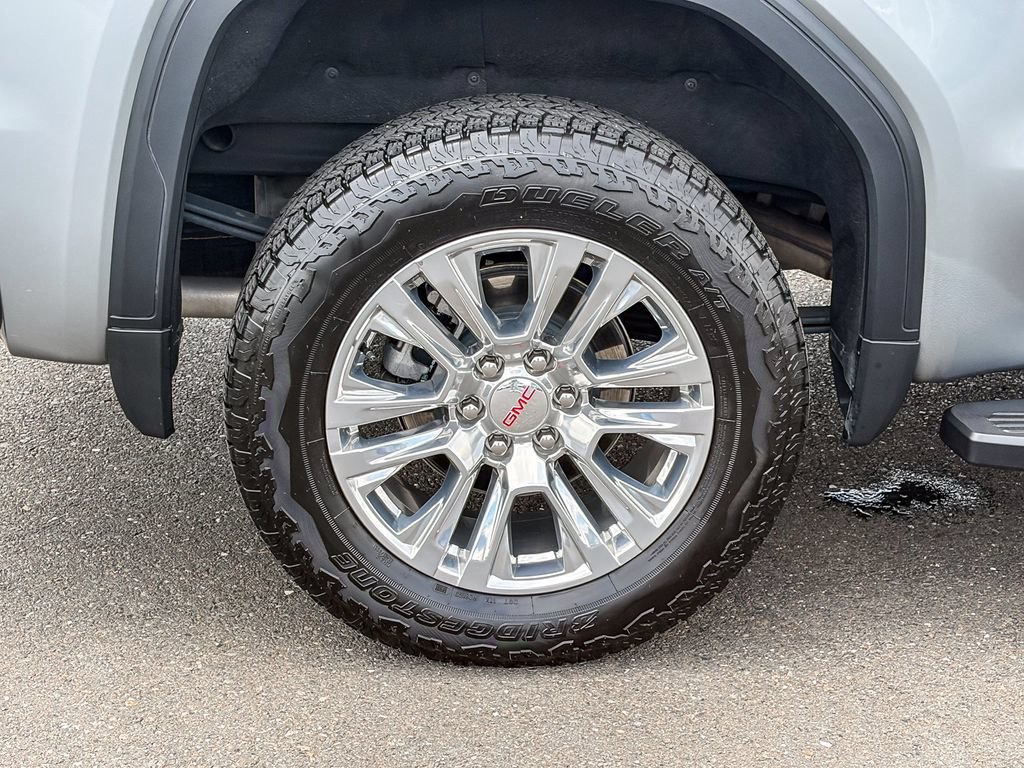 Certified 2025 GMC Sierra 1500 Denali w/ Technology Package AWD/4WD image 16