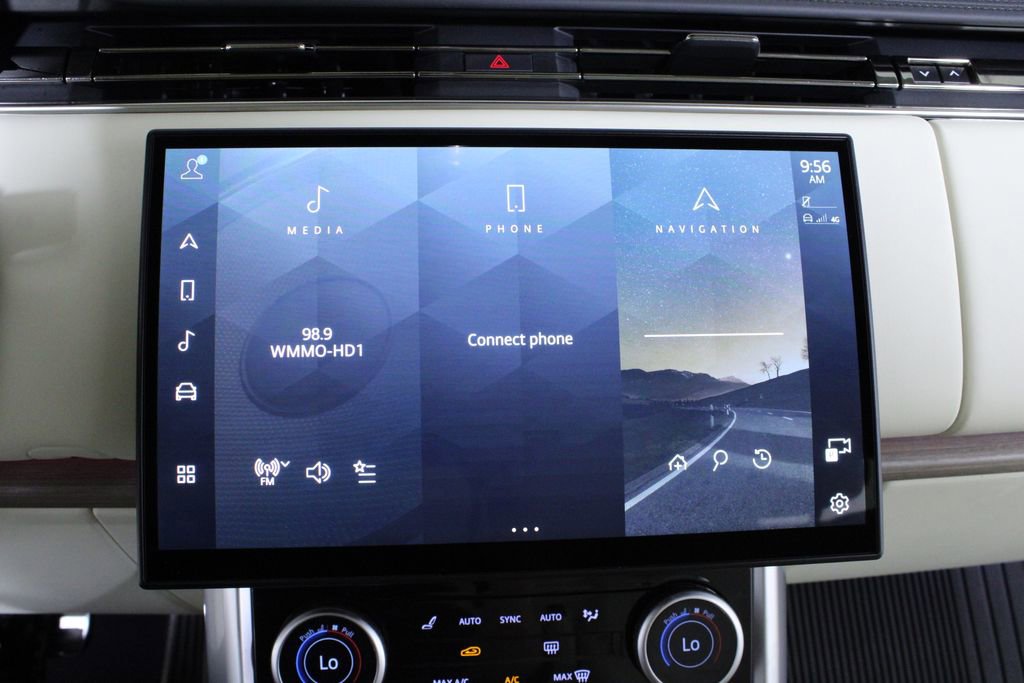Used 2023 Land Rover Range Rover SE image 27
