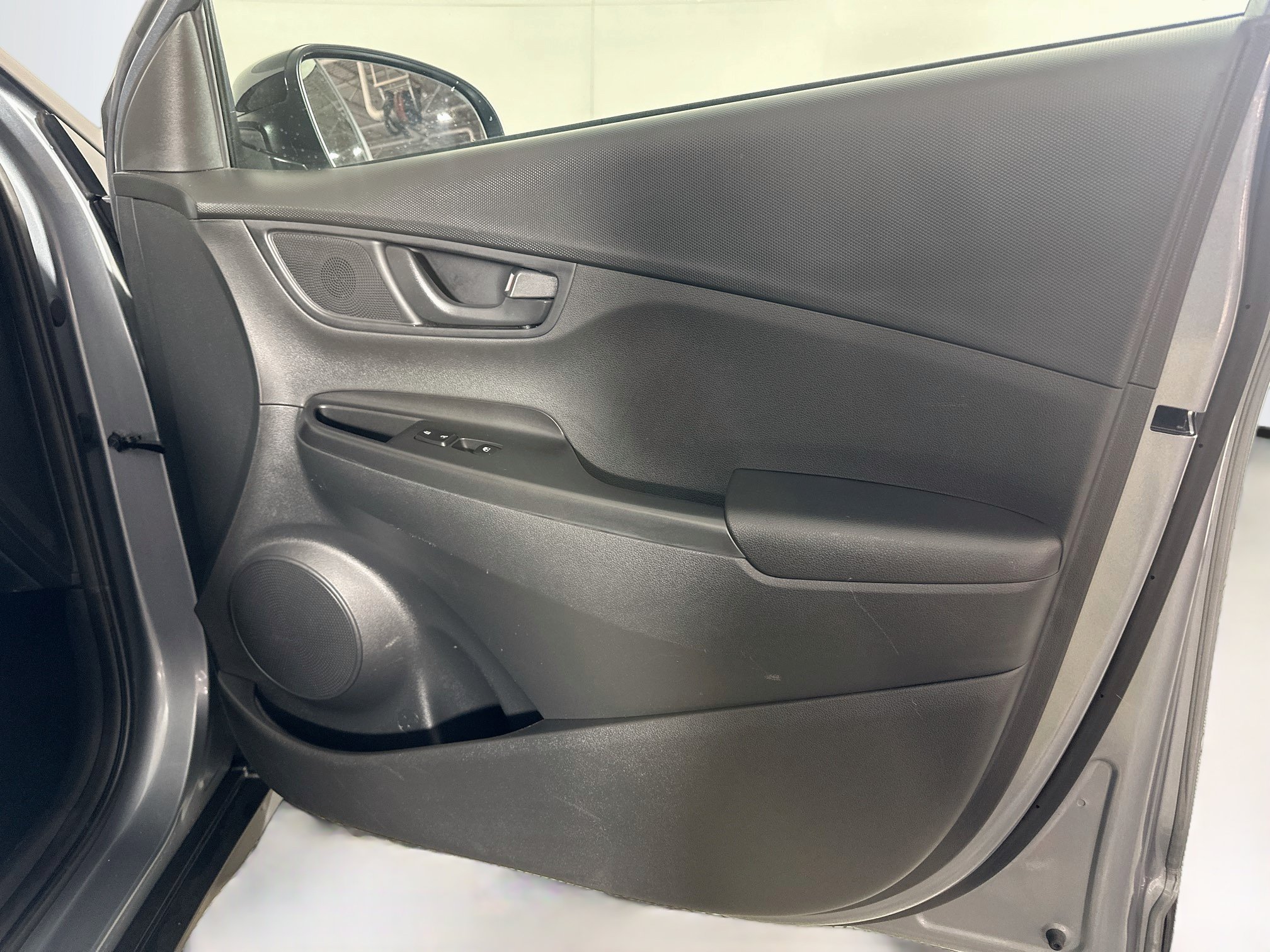 Used 2020 Hyundai Kona SEL AWD/4WD image 30
