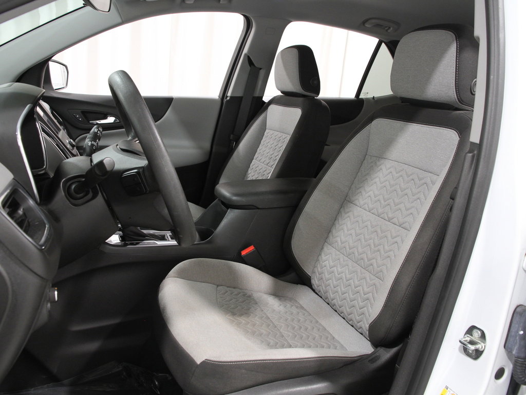 Certified 2022 Chevrolet Equinox LS w/ LS Convenience Package image 5