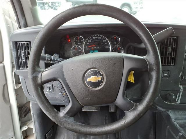 Used 2016 Chevrolet Express 3500 Work Van image 17