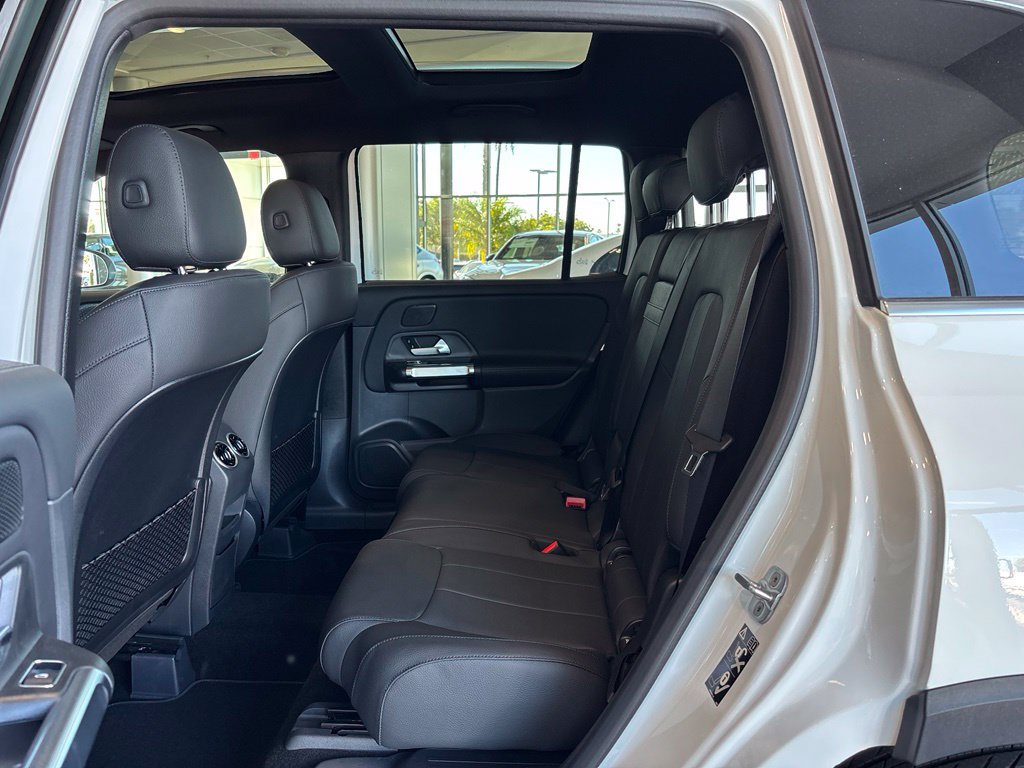 New 2026 Mercedes-Benz GLB 250 4MATIC image 9
