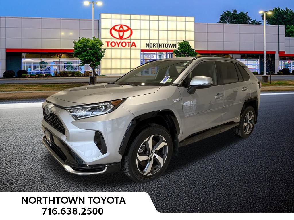 Used 2021 Toyota RAV4 SE w/ Weather & Moonroof Package