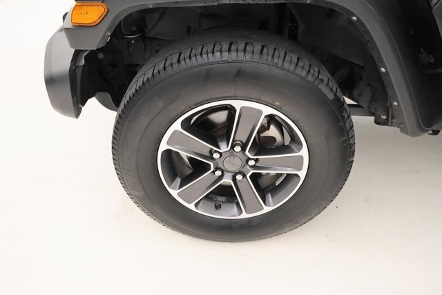 Used 2023 Jeep Wrangler Sahara image 6