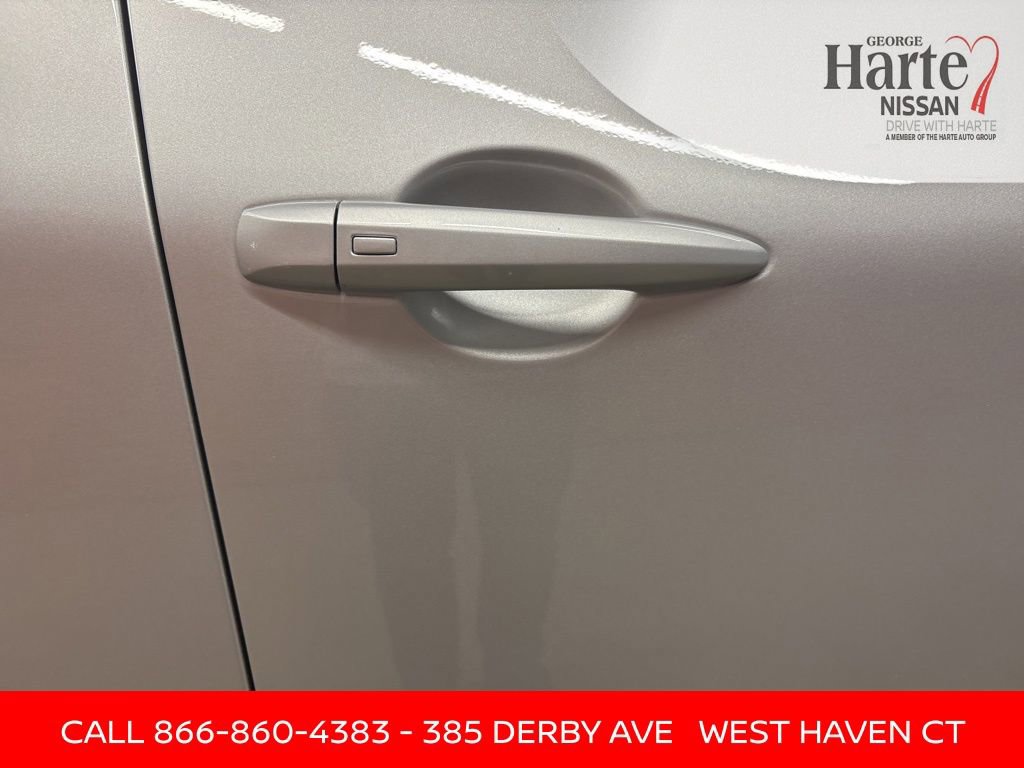 Certified 2025 Nissan Rogue SV image 52