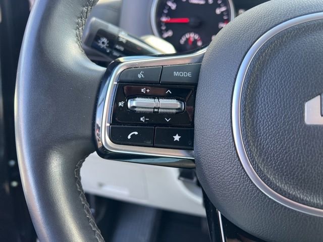 Certified 2024 Kia Carnival LX image 15