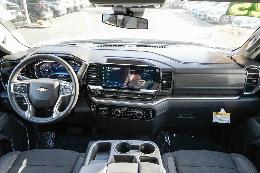 New 2025 Chevrolet Silverado 1500 LT AWD/4WD image 12