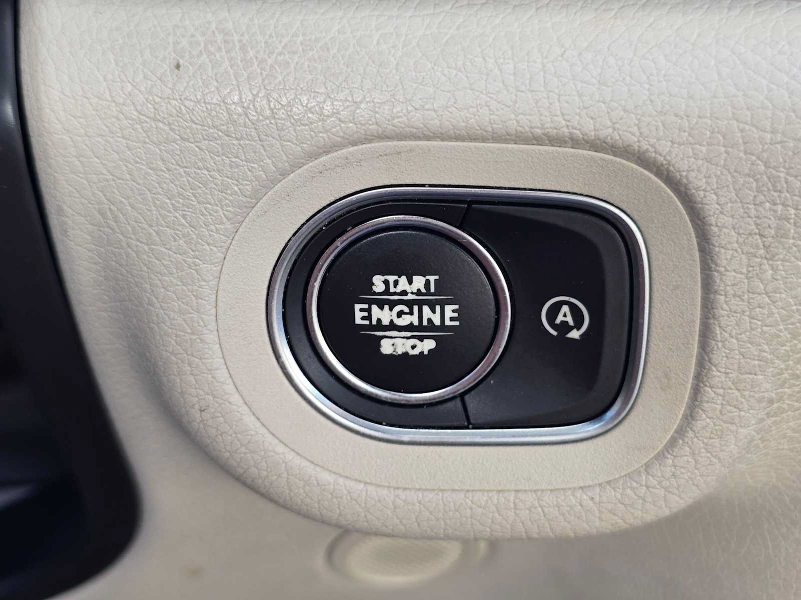 Used 2020 Mercedes-Benz GLE 350 4MATIC image 34