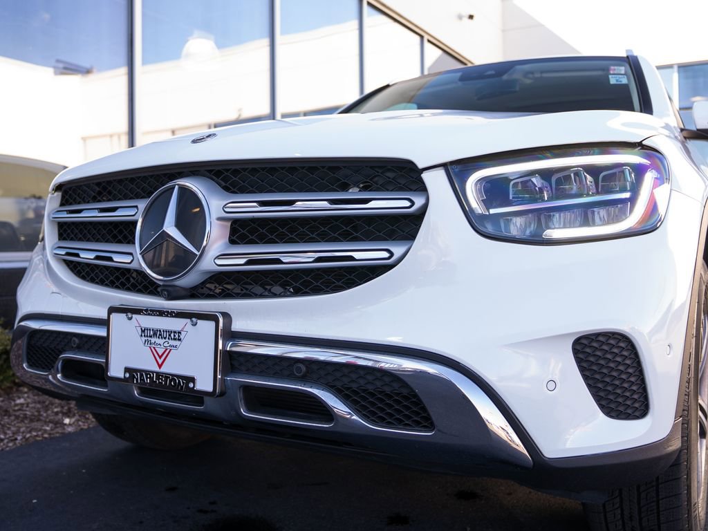 Used 2021 Mercedes-Benz GLC 300 4MATIC w/ Premium Package image 13