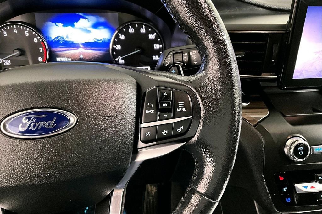 Used 2020 Ford Explorer Limited image 19
