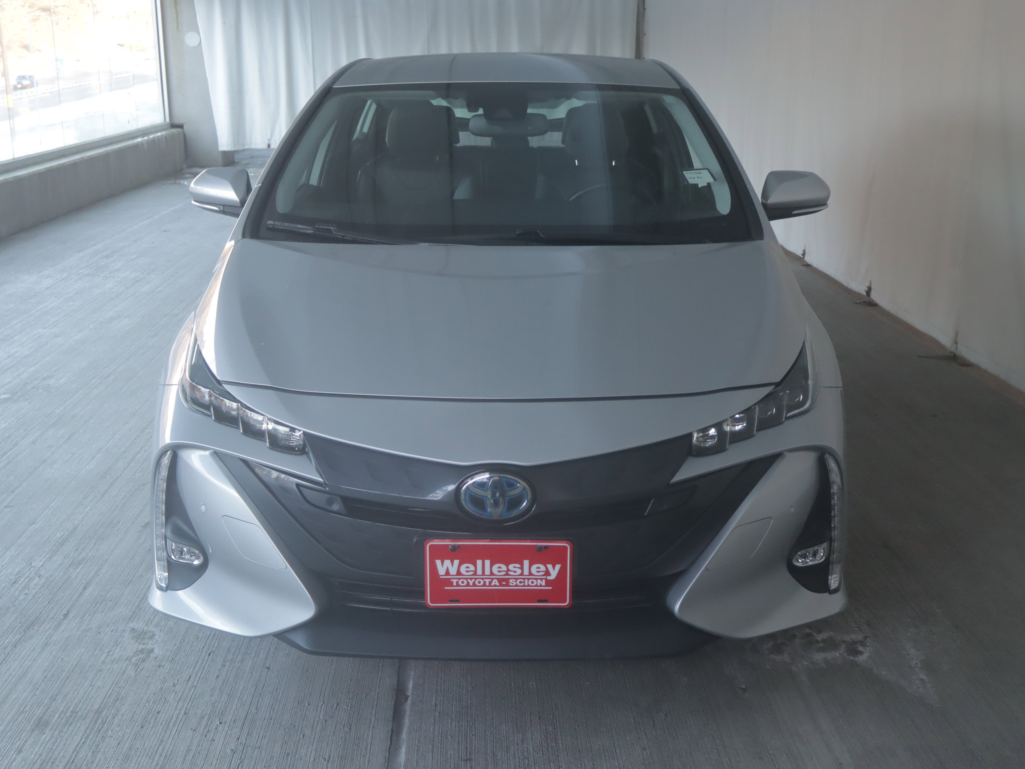 Used 2021 Toyota Prius Prime Limited image 4