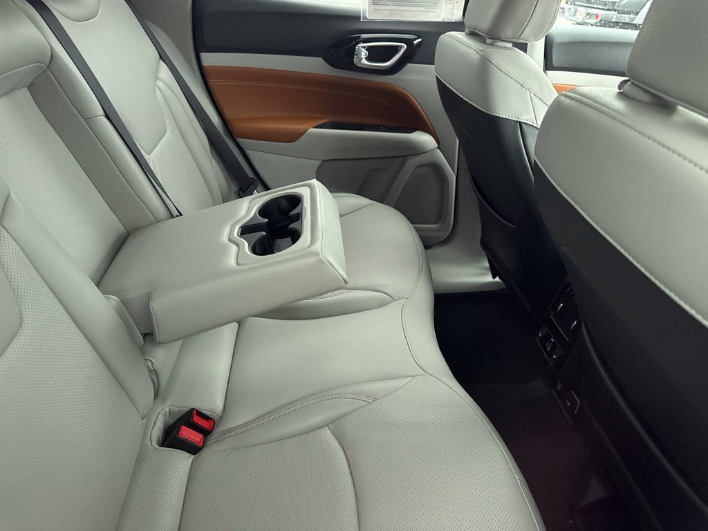 Certified 2022 Jeep Compass Limited w/ Elite Group AWD/4WD image 27