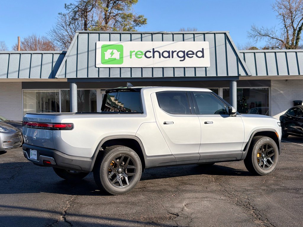 Used 2023 Rivian R1T Adventure image 3