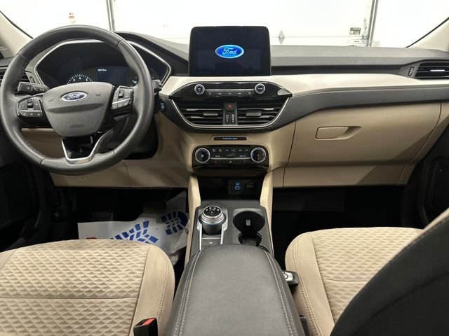 Used 2022 Ford Escape SE w/ Cold Weather Package image 24