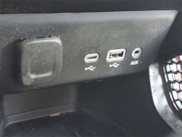 Used 2023 Chevrolet TrailBlazer RS w/ Sun and Liftgate Package image 29