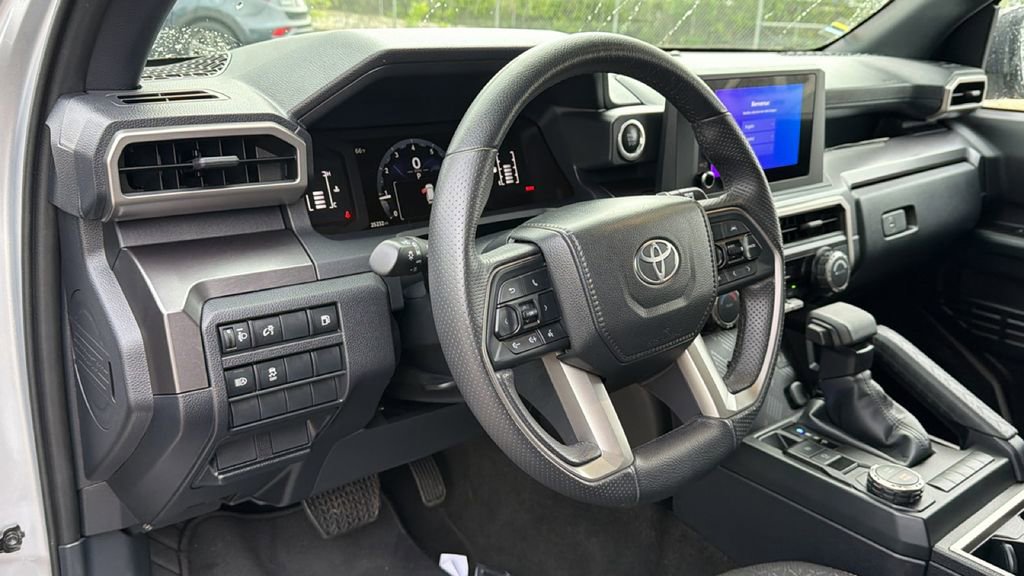 Used 2025 Toyota 4Runner SR5 image 22