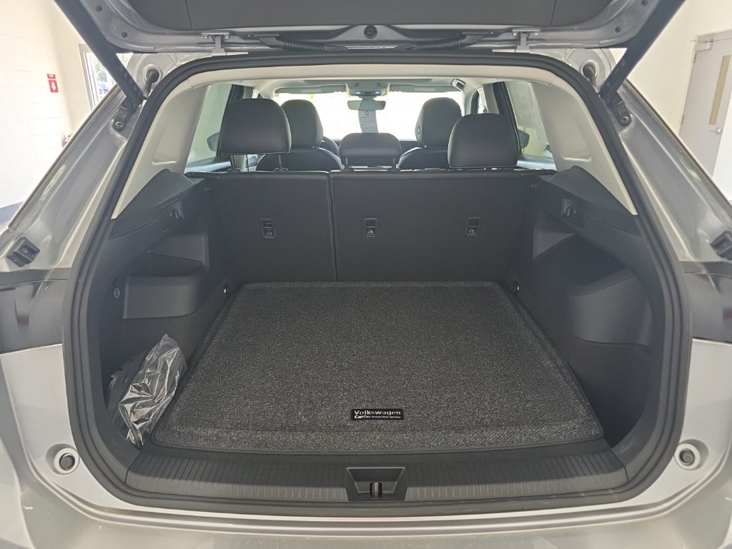 New 2026 Volkswagen Tiguan SE AWD/4WD image 14
