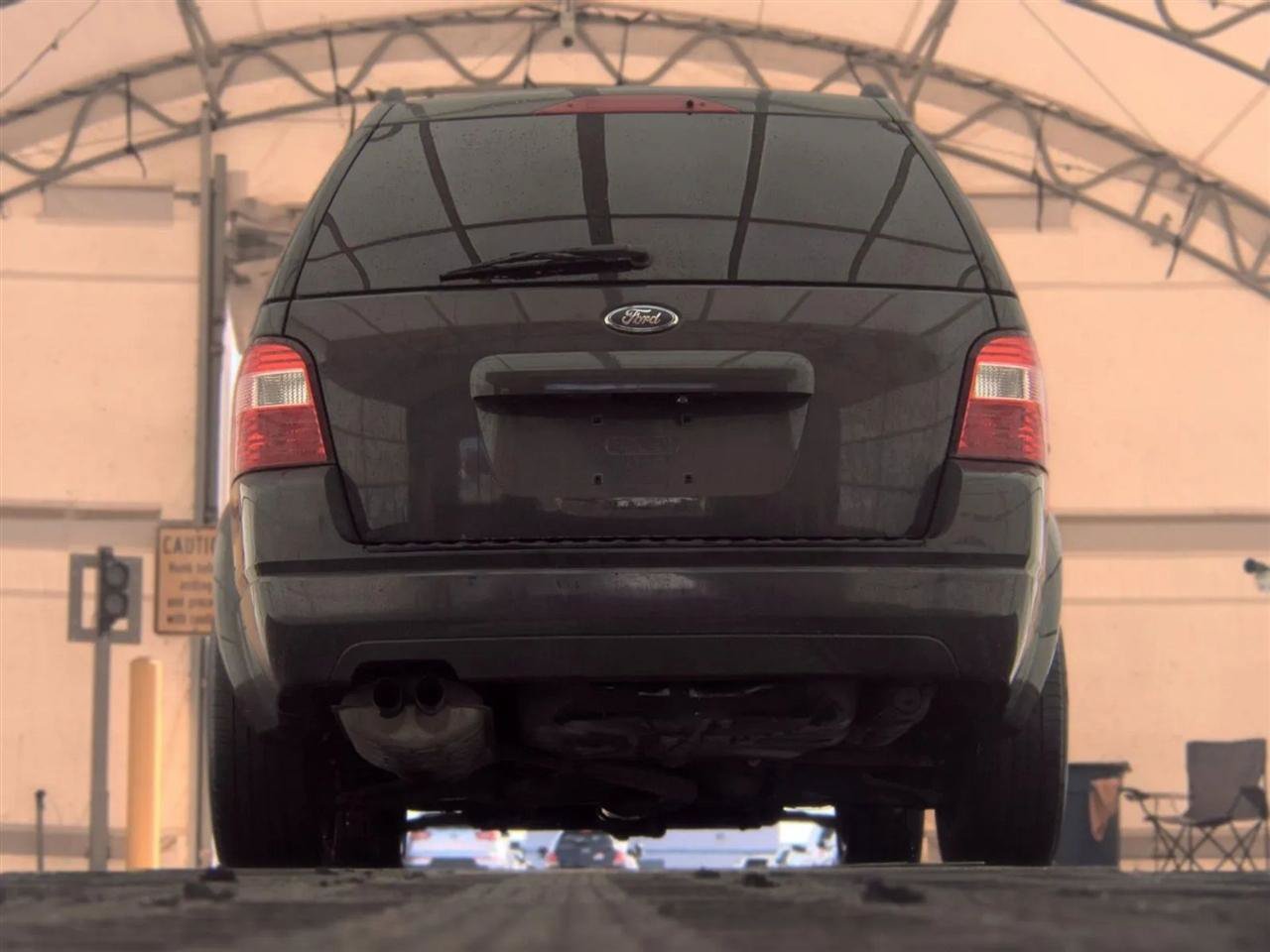 Used 2007 Ford Freestyle Limited FWD image 7
