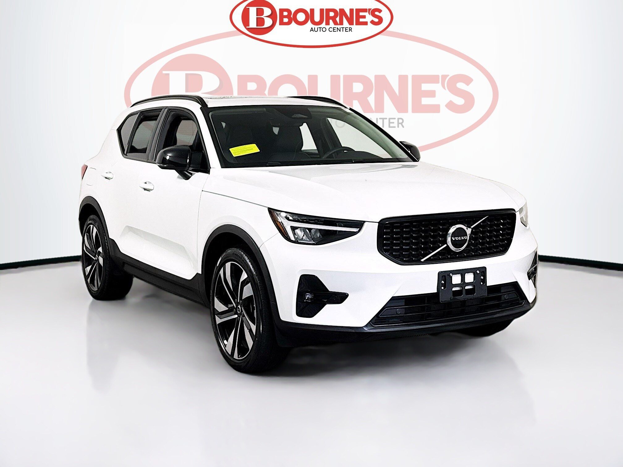 Used 2023 Volvo XC40 B5 Plus w/ Climate Package