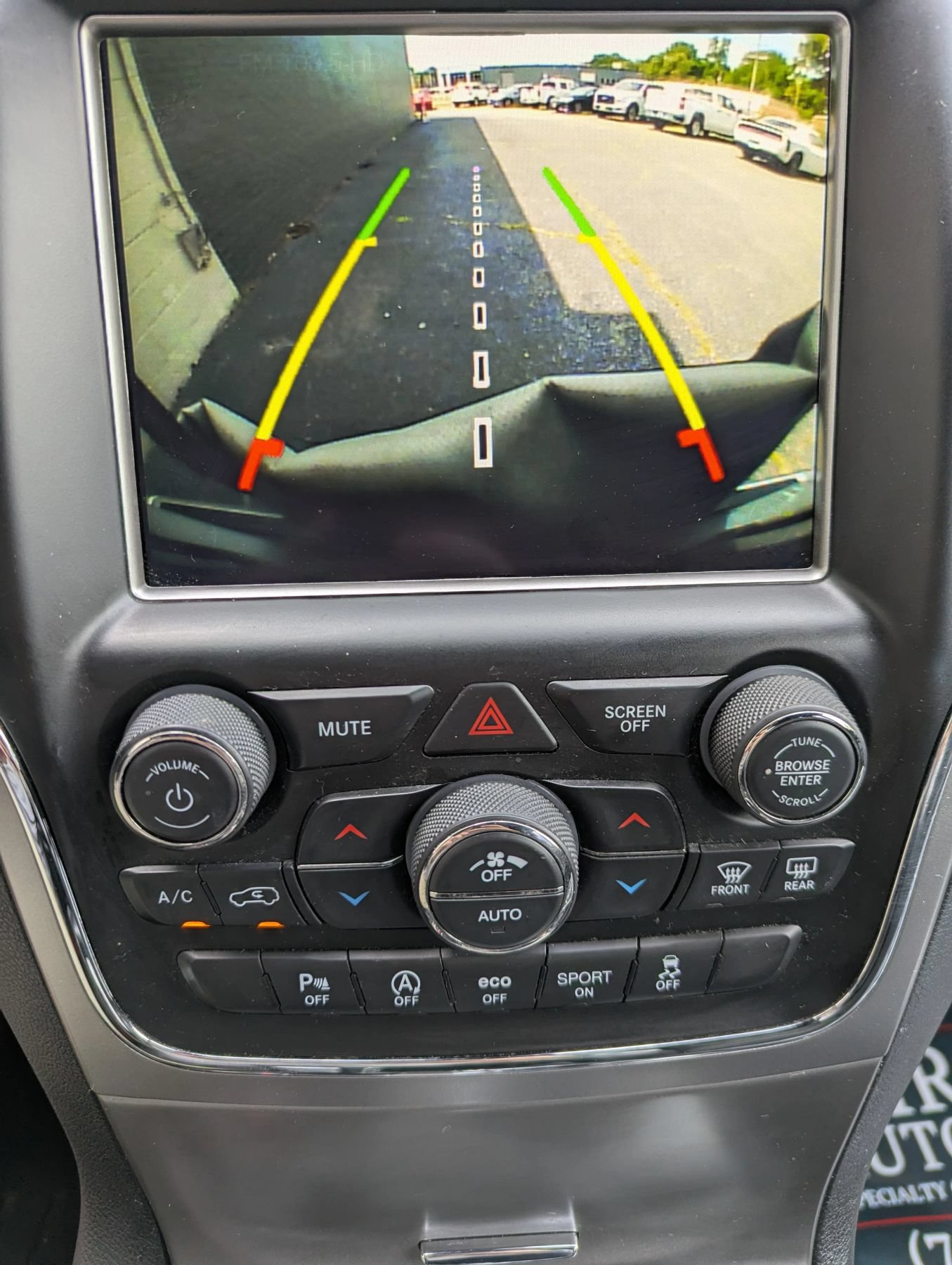 Used 2018 Jeep Grand Cherokee Limited AWD/4WD image 4