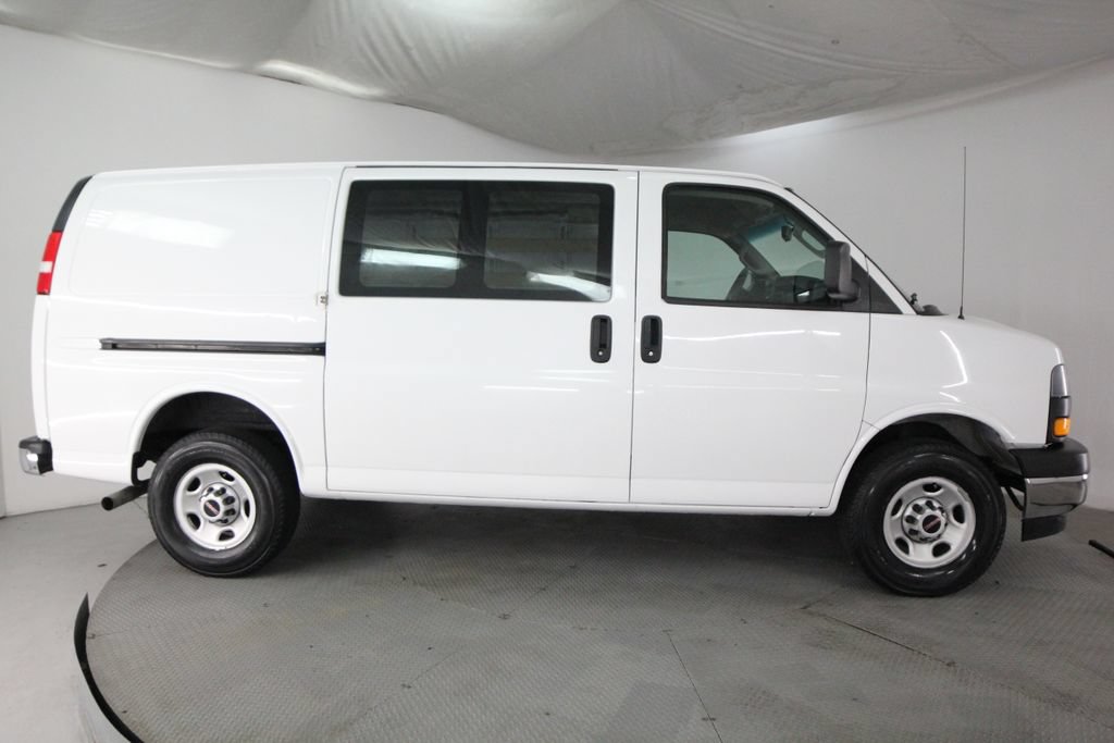 Used 2021 GMC Savana 2500 w/ Driver Convenience Package RWD image 5