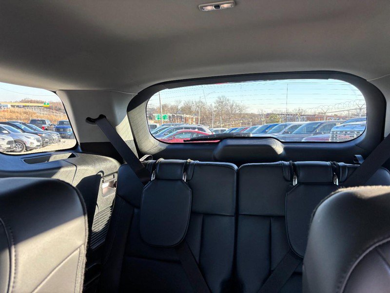 Used 2023 Ford Explorer XLT w/ Equipment Group 202A image 12