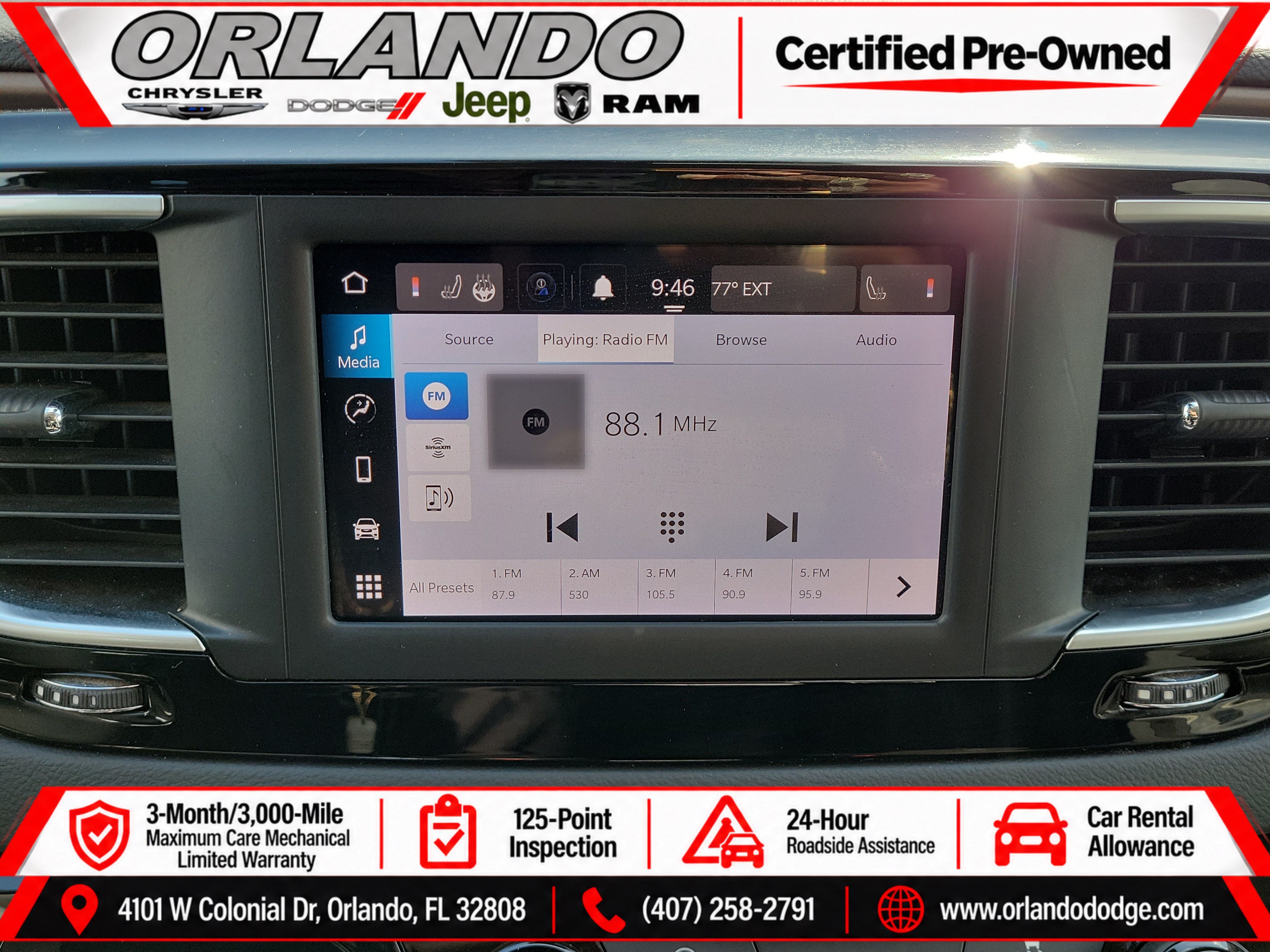 Used 2023 Chrysler Voyager LX FWD image 28