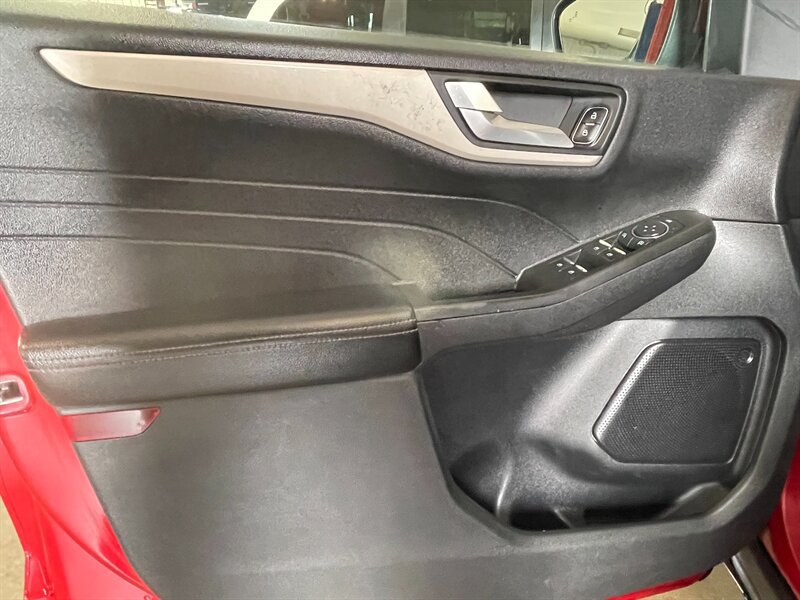 Used 2021 Ford Escape SEL AWD/4WD image 23