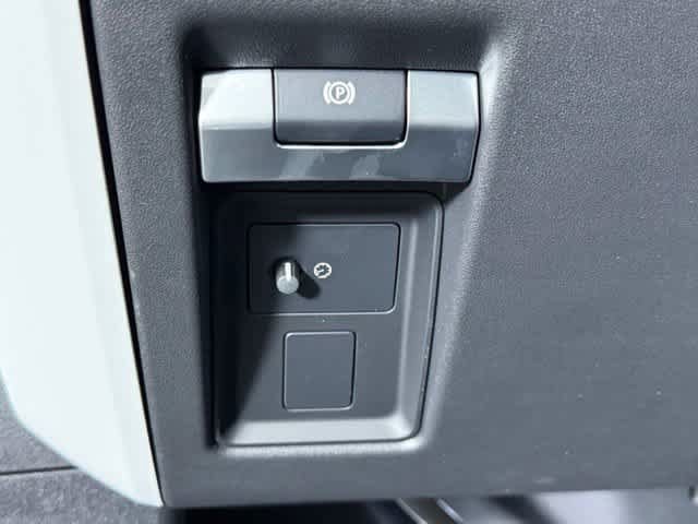 New 2026 Land Rover Defender 110 S AWD/4WD image 28