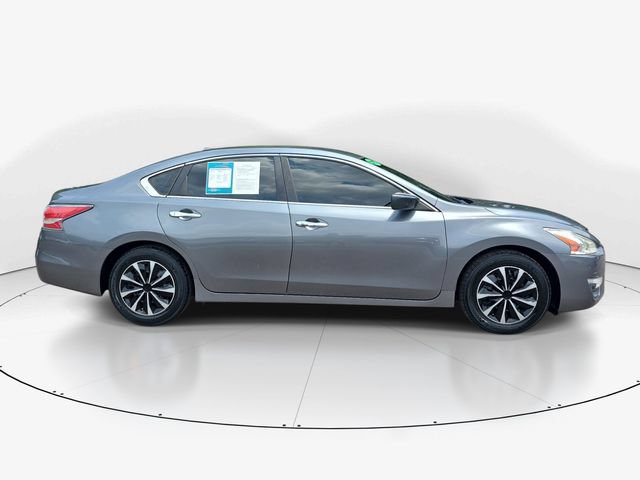 Used 2015 Nissan Altima 2.5 S w/ Power Driver Seat Package FWD image 5