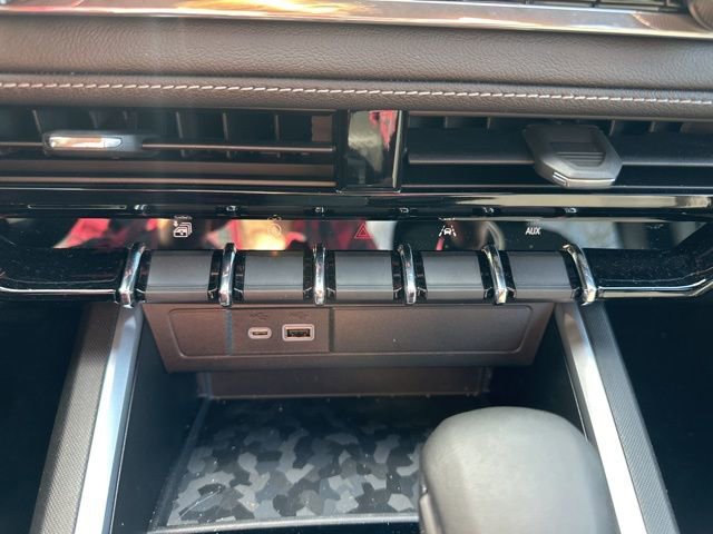 Used 2024 Chevrolet Colorado LT w/ LT Convenience Package image 22