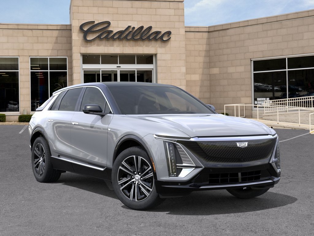 New 2027 Cadillac Lyriq Luxury w/ LPO, Floor Liner Package AWD/4WD image 9