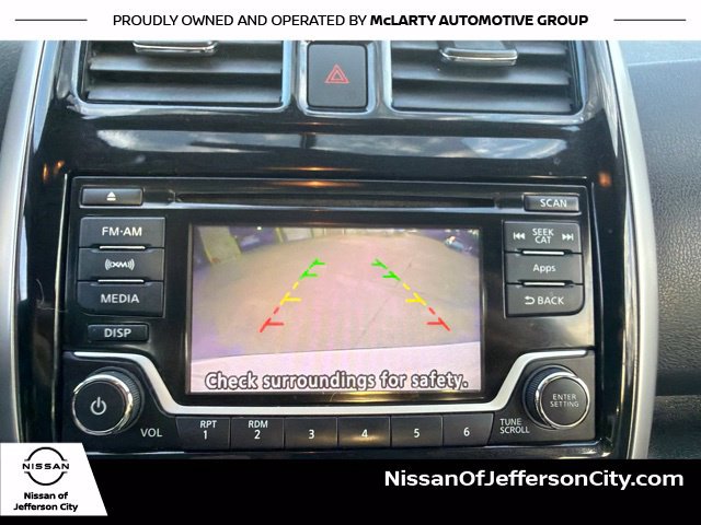 Used 2016 Nissan Versa Note SV FWD image 24