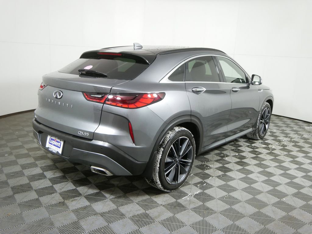 Certified 2025 INFINITI QX55 Essential image 3