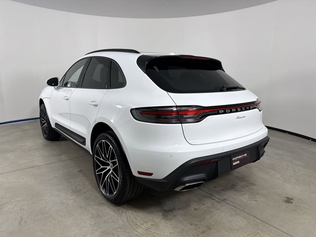 New 2026 Porsche Macan AWD/4WD image 3