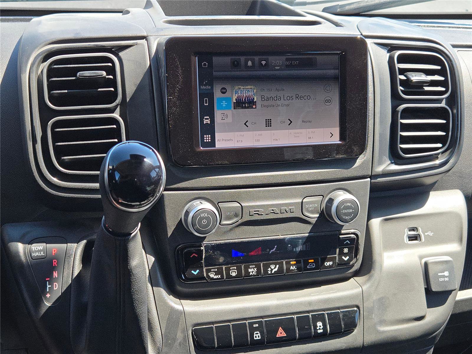 Used 2025 RAM ProMaster 2500 w/ Convenience Group image 23