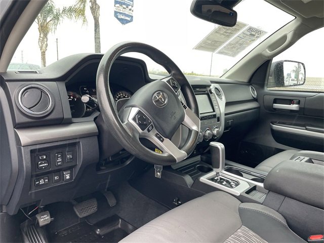 Used 2019 Toyota Tundra SR5 w/ SR5 Convenience Package image 10