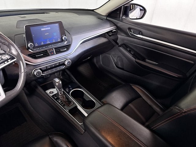 Used 2024 Nissan Altima 2.5 SR FWD image 18