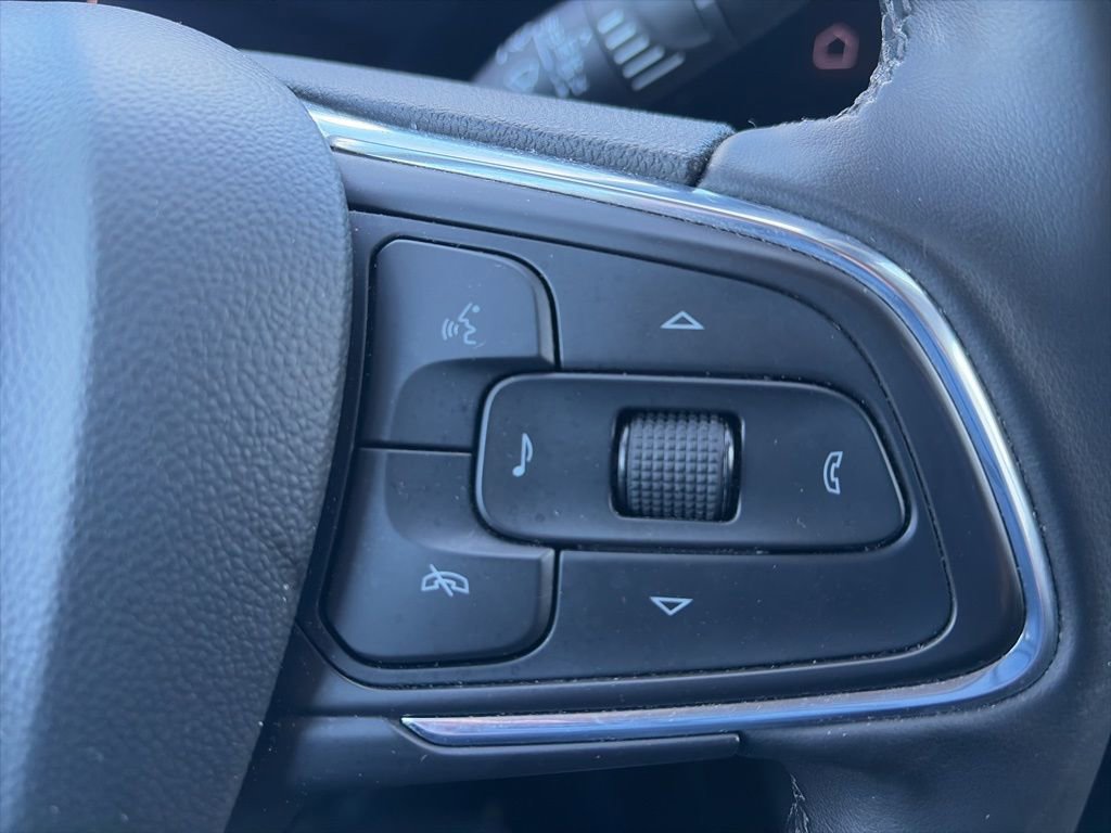Used 2024 Buick Encore GX Sport Touring AWD/4WD image 19